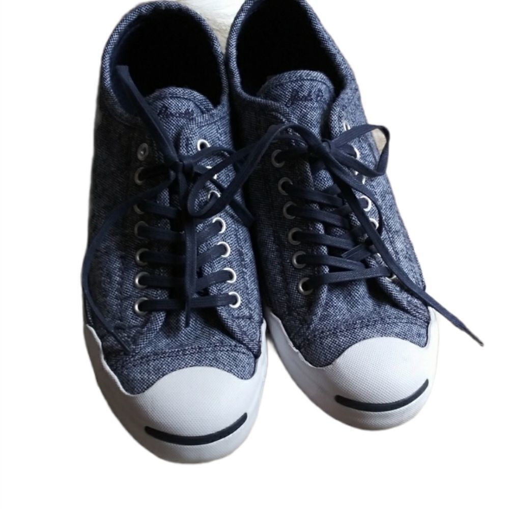 CONVERSE inked white and navy unisex sneakers women 9.5/men 7.5